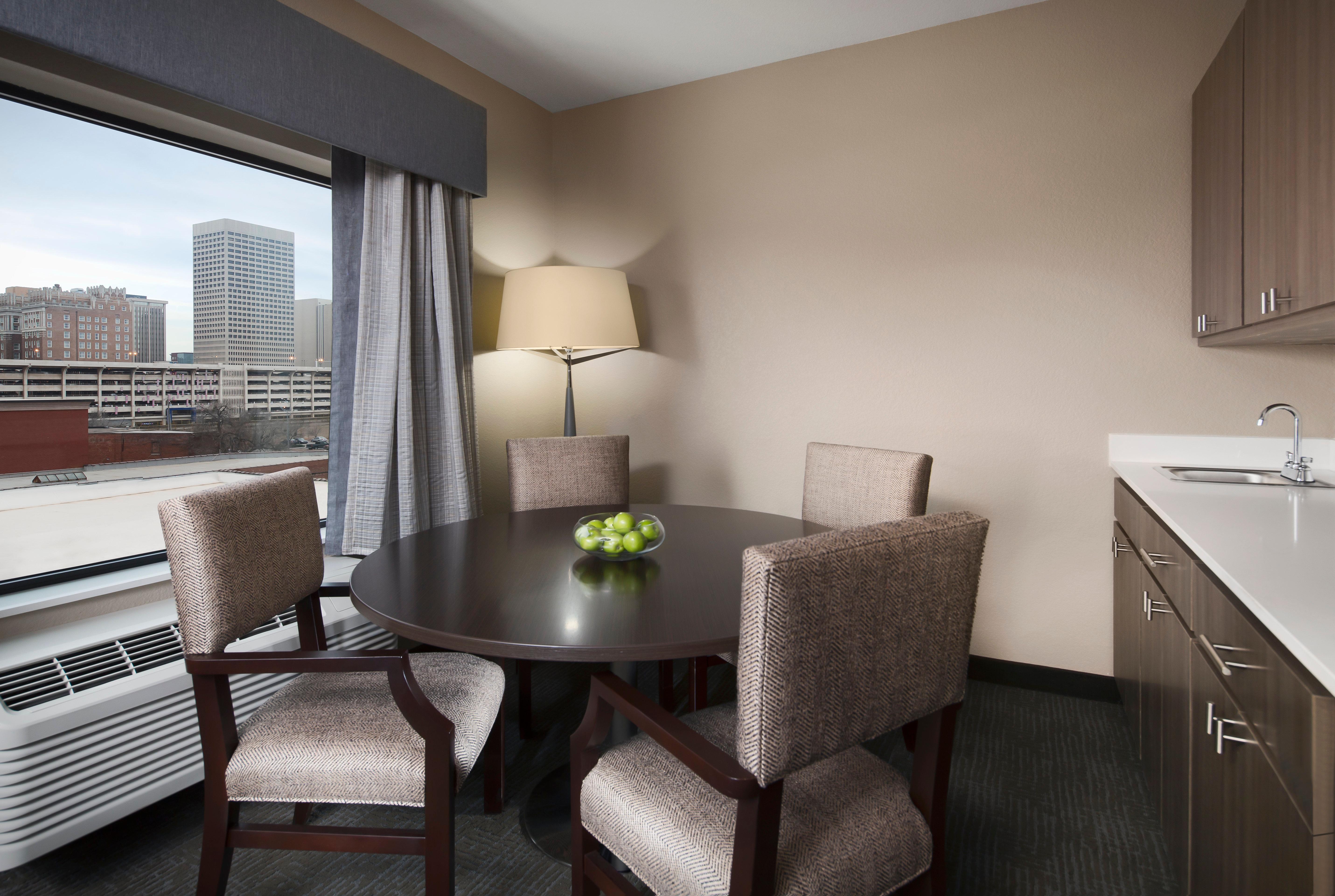 Holiday Inn Express & Suites Oklahoma City Downtown - Bricktown By Ihg Exterior foto