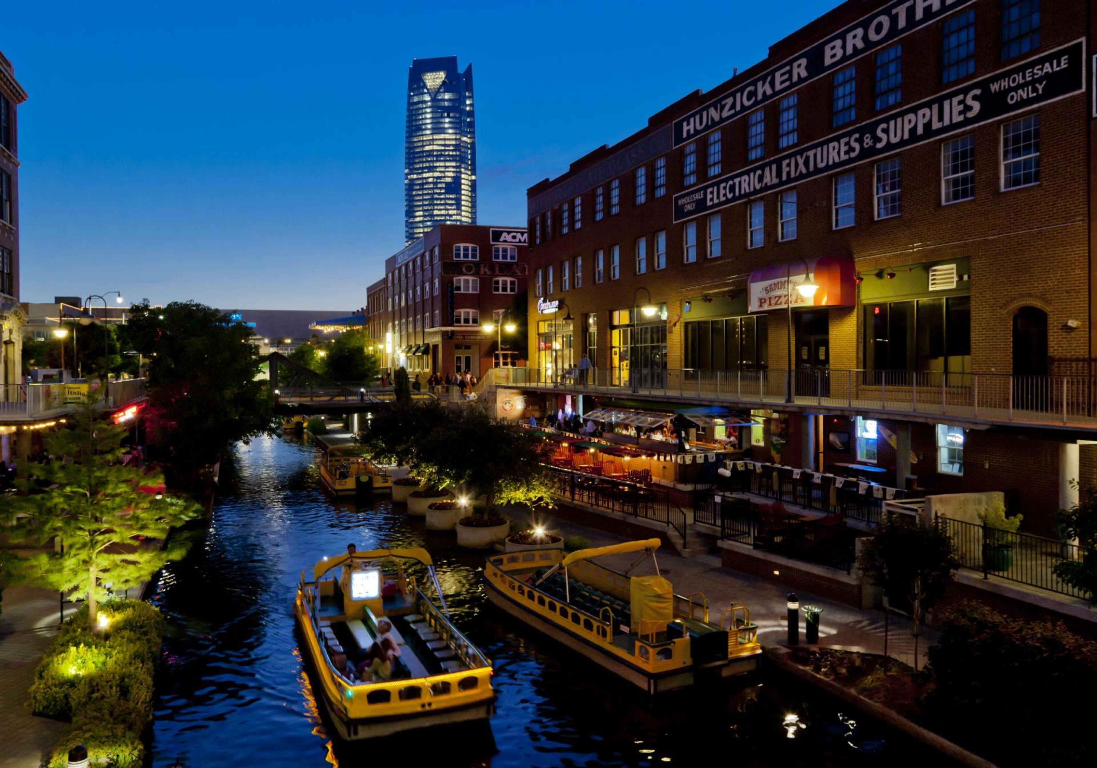 Holiday Inn Express & Suites Oklahoma City Downtown - Bricktown By Ihg Exterior foto